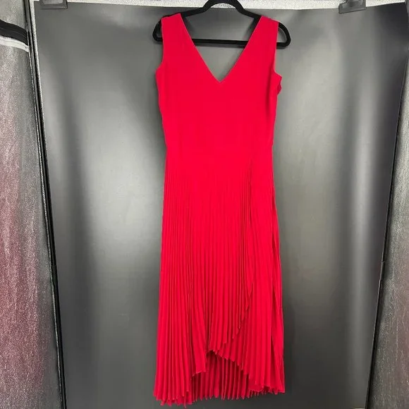 WHBM | Size 14. Red Crepe Pleated dress - Picture 1 of 13